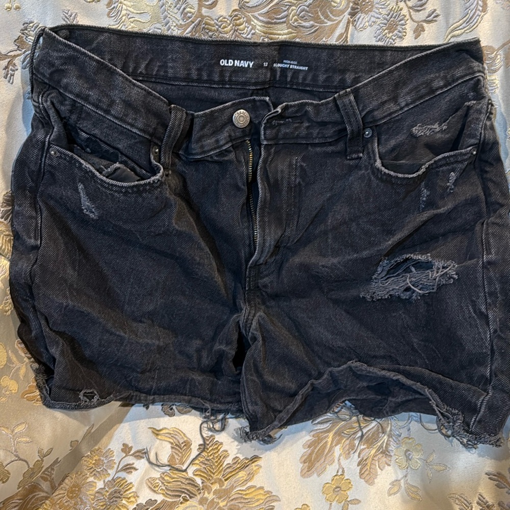 Women’s distressed jean shorts